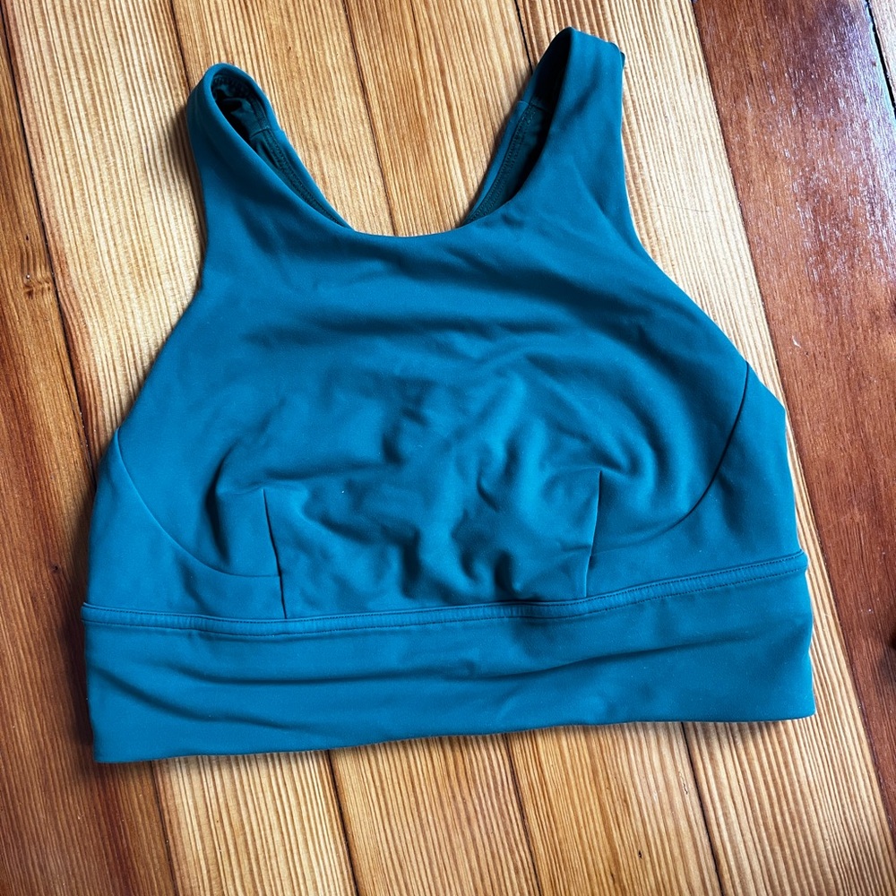Green high neck lululemon sport bra - size 6/M